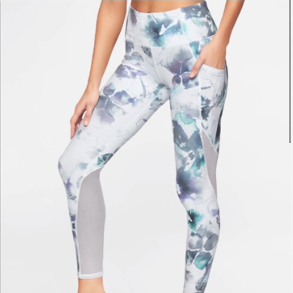 Athleta mudra floral crop leggings size S
